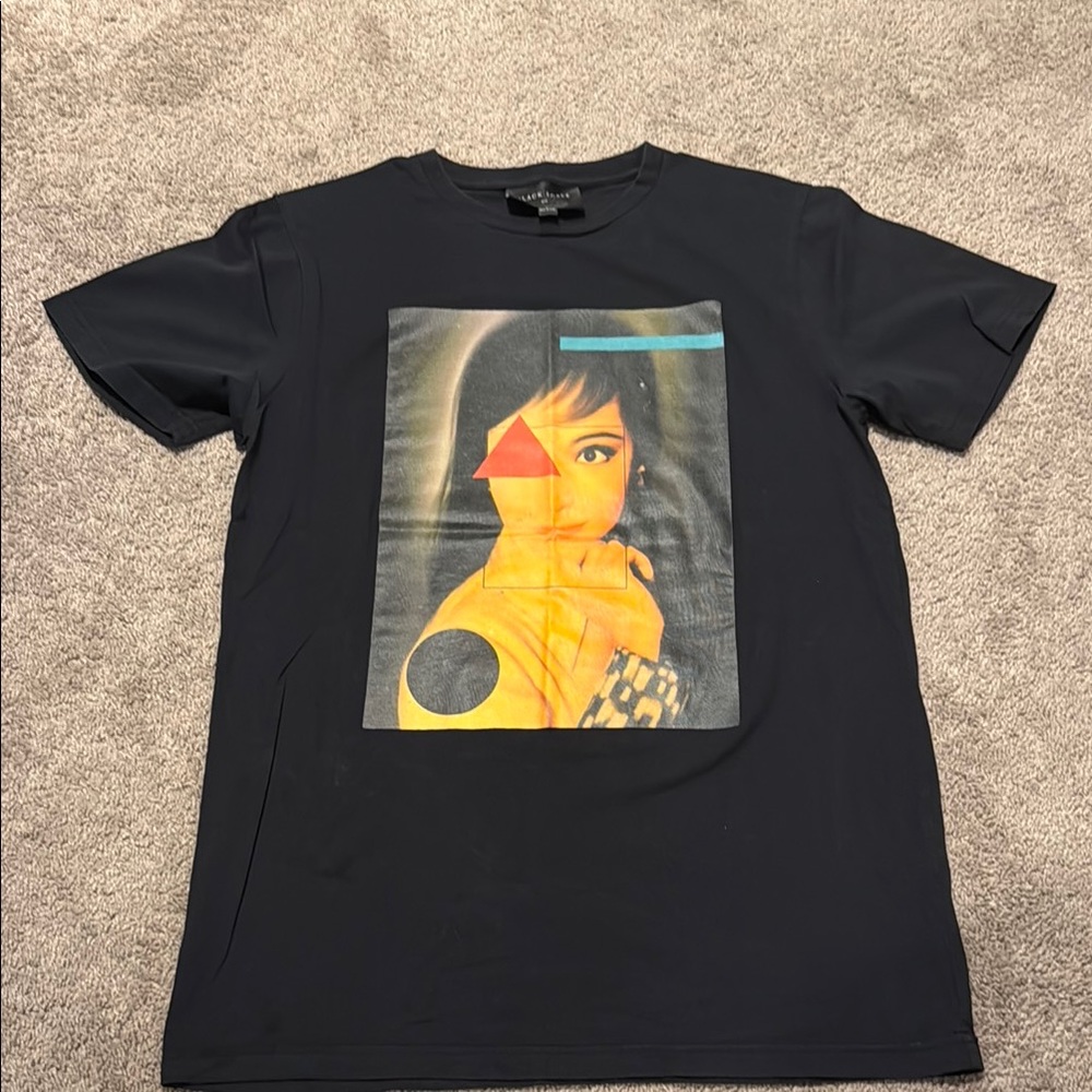 Black Scale Minimalist Black Tee